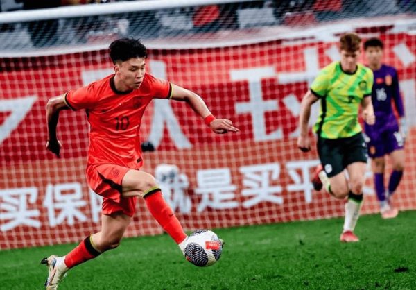 万博体育APP U23男足亚洲杯名单公布 王钰栋、拜合拉木领衔
